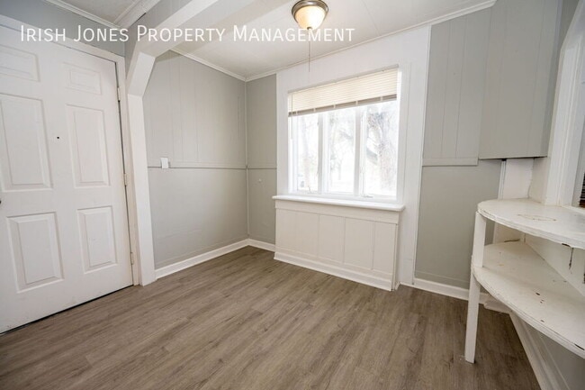 Photo - 315 E Park Dr