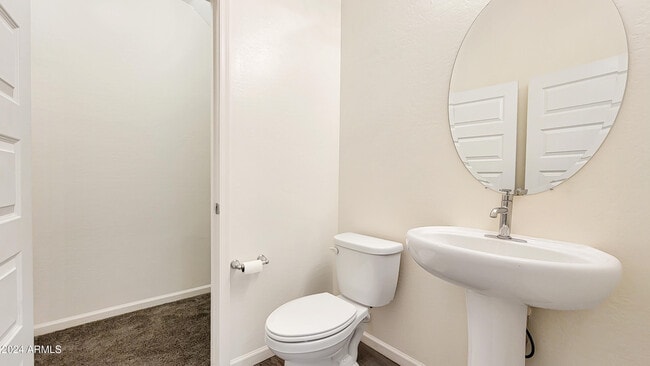 Photo - 15733 W Polk St