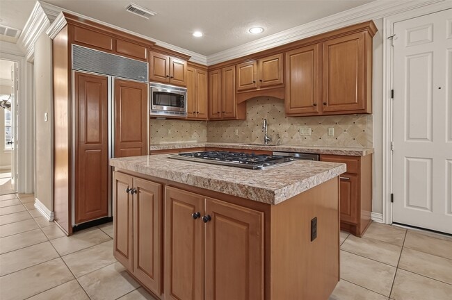 Photo - 2210 Bywater Dr