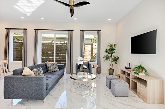 Photo - 5908 St Augustine St