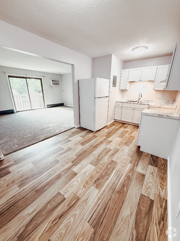 Building Photo - 211 W Pipestone Ave Rental
