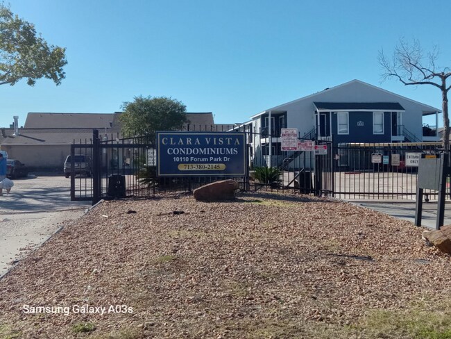 Photo - 10110 Forum Park Dr Unidad 207