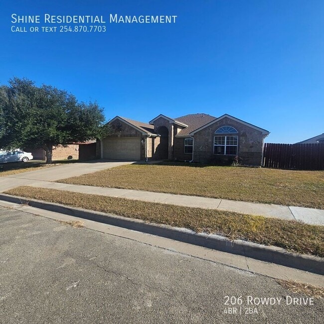 Building Photo - 206 Rowdy Dr