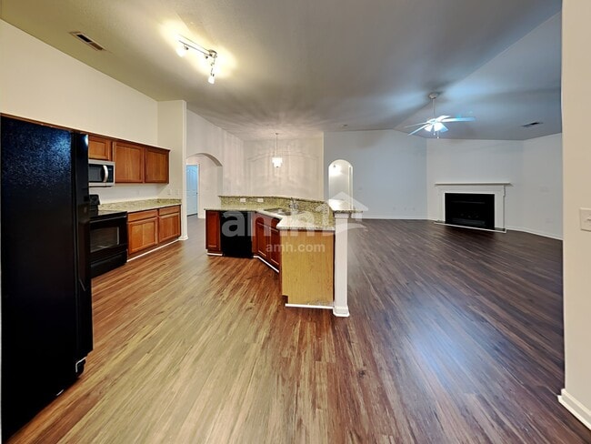 Photo - 16 Slow Creek Dr