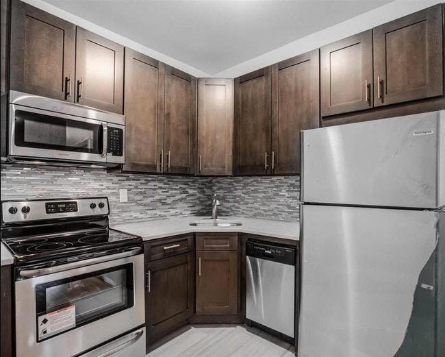 Photo - 132 Jefferson St Unit 2R