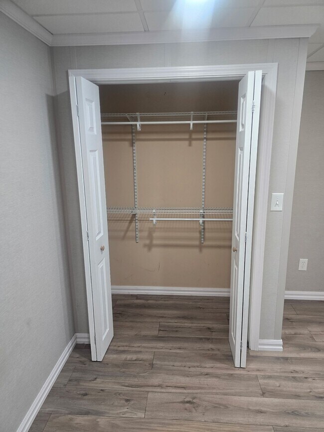 Photo - 5 Verdun Ave