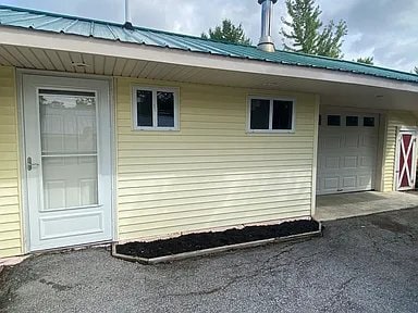 Photo - 156 Thornton Rd