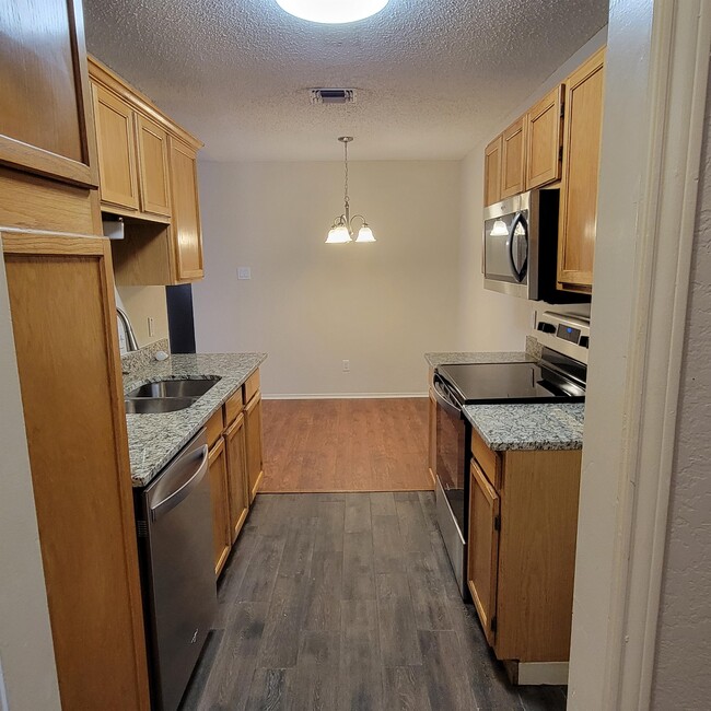 Photo - 5806 Silver Sage Dr
