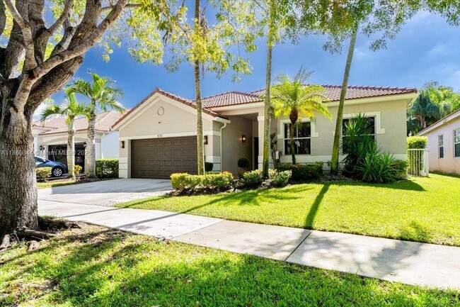 Photo - 830 Lavender Cir