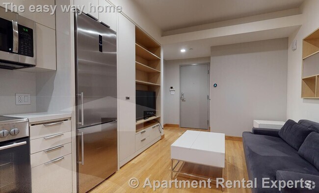 Building Photo - 115 Mt Auburn St Unit #24 Rental