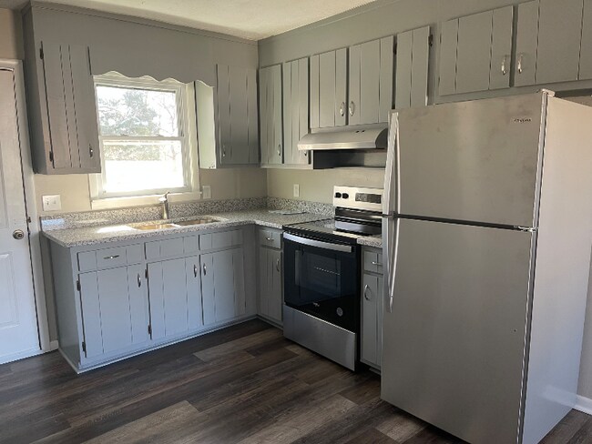 Photo - 305 Houseal St Unit D