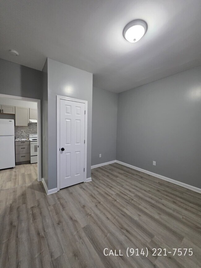 Photo - 94 Maple St Unit Apt 2