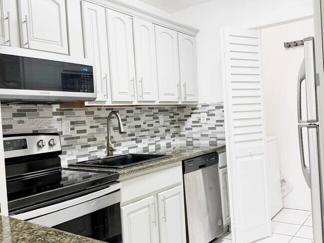 Photo - 20681 NE 4th Pl Unit 101