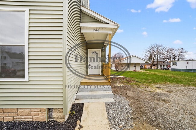 Photo - 260 E 6th St