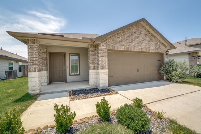 Beautiful 3-Bedroom, 2-Bathroom, Single St... - Beautiful 3-Bedroom, 2-Bathroom, Single St... House