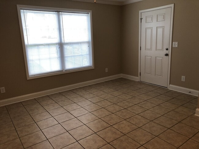Photo - Available to show! **MOVE-IN Special $250 off the 1st full month's rent.**
