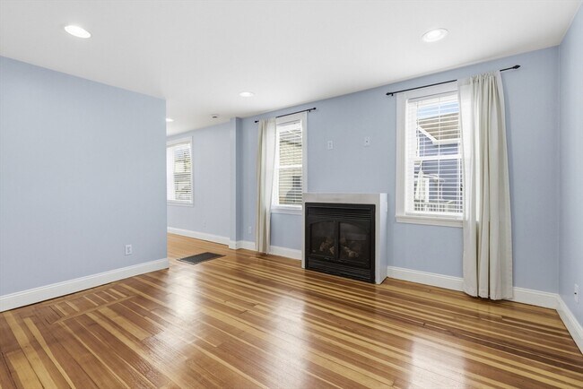 Photo - 98 Grove St