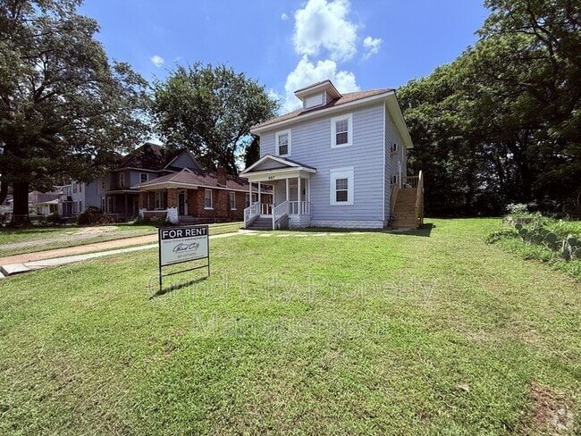 Building Photo - 997 S Willett St Rental
