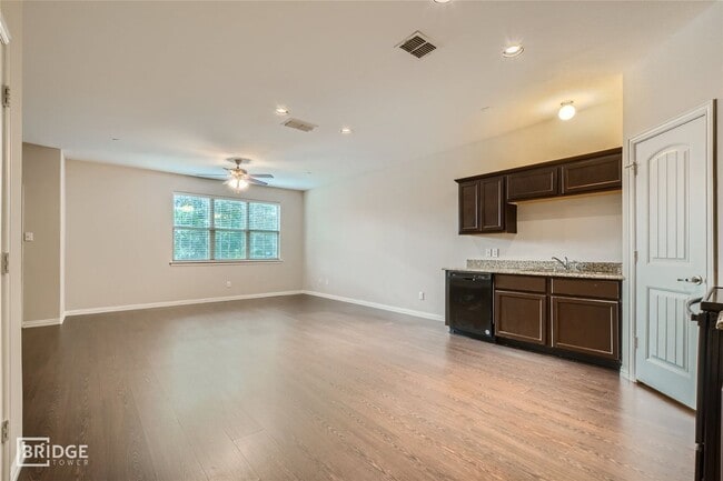 1312 Lake Crest Lane