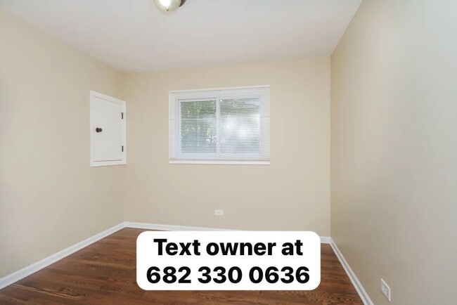 Building Photo - 904 Cedar St