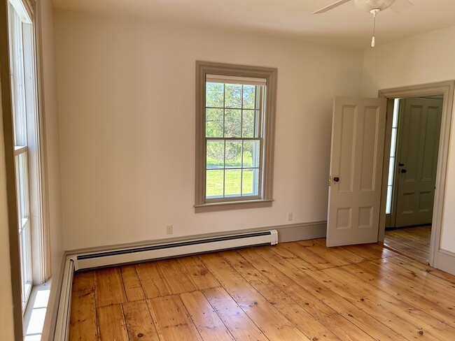 Photo - 831 Lexington Rd