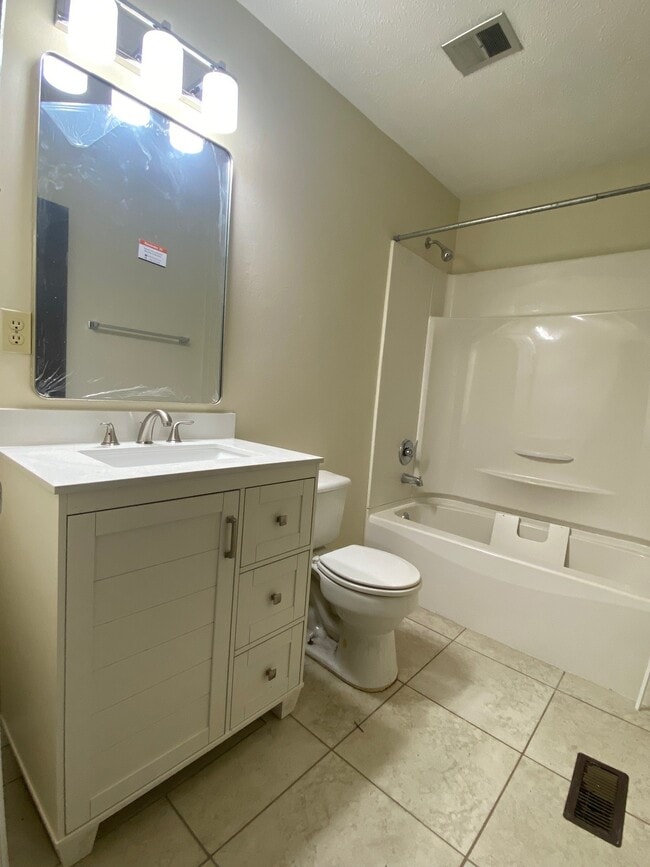 Photo - 1712 Todd Ct Unit B