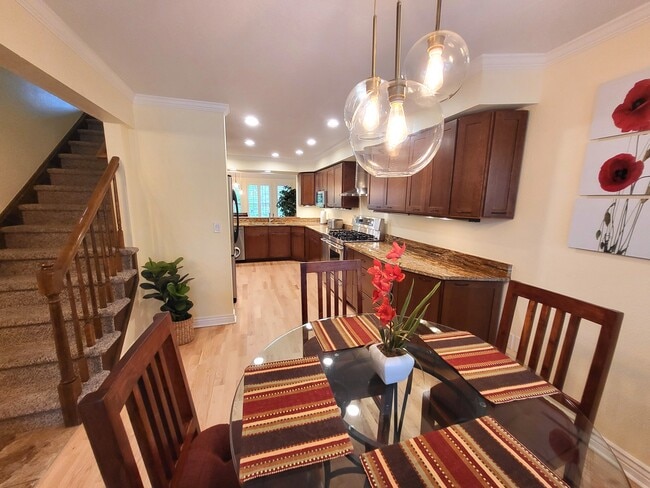 Comedor en la cocina - 1518 E Nichols Cir