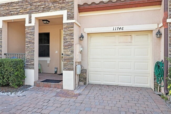 Photo - 11746 SW 151 Ave