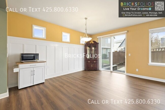 Photo - 18304 36 Ave SE