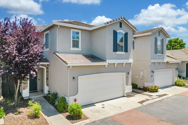 Photo - Beautiful 3 bed 2.5 bath in Natomas!