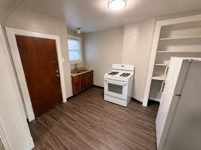 Photo - 115 Parkway Ave Unit 2