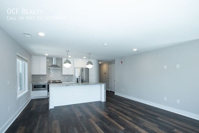 Photo - Fairmount Greenery Two Bedroom