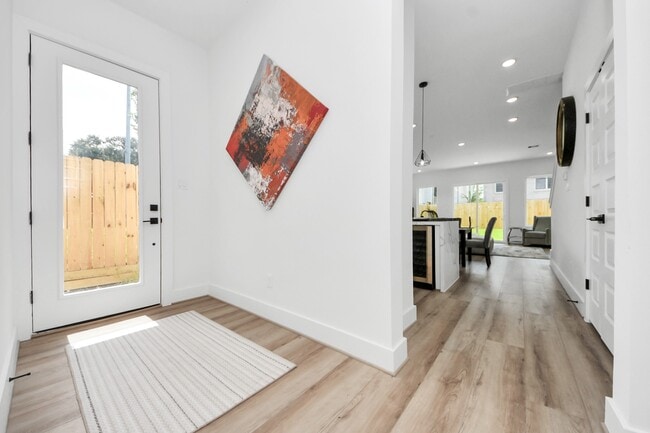 Photo - 3118 Wentworth St