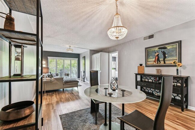 Photo - 938 Virginia St Unit 208