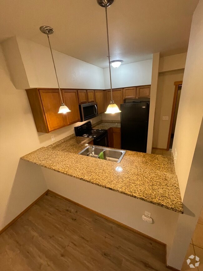 Building Photo - Sunset Terrace Rental