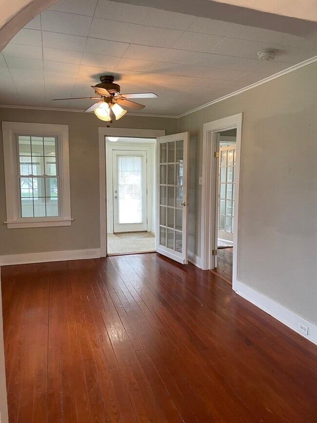 Photo - 1700 Riverside Ave