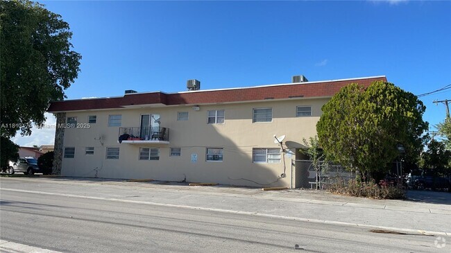 Building Photo - 16103 NE 19th Ct Unit 1 Rental