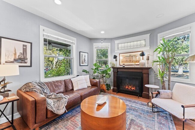 Photo - 76 Condict St