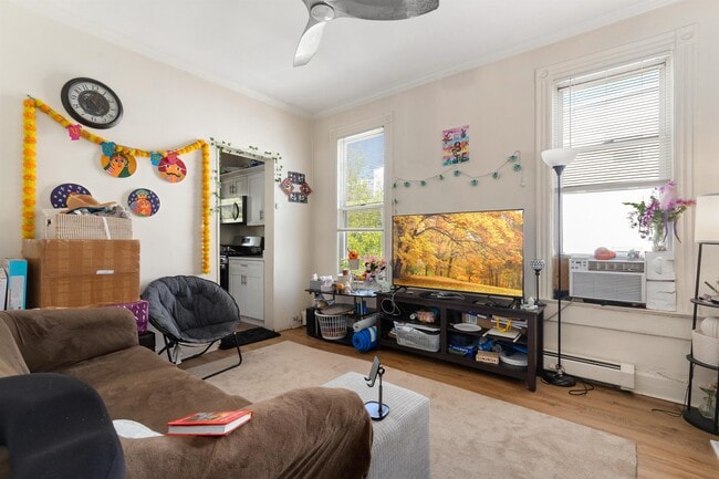 Photo - 673 Summit Ave