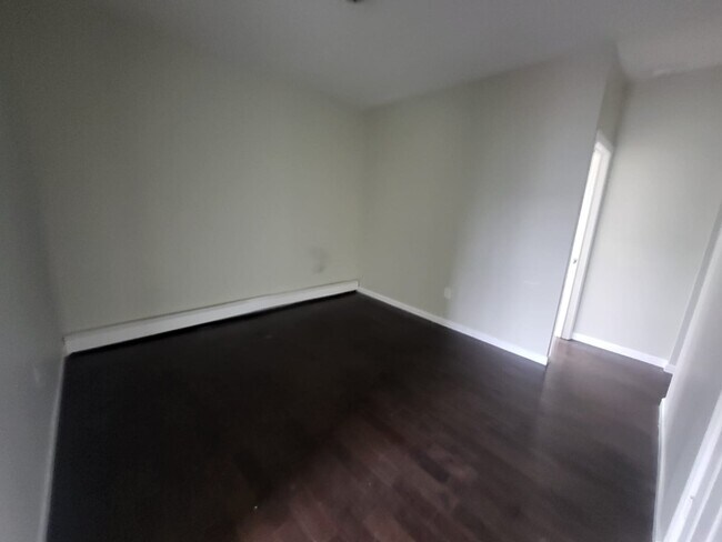 Photo - 587 Clinton Ave