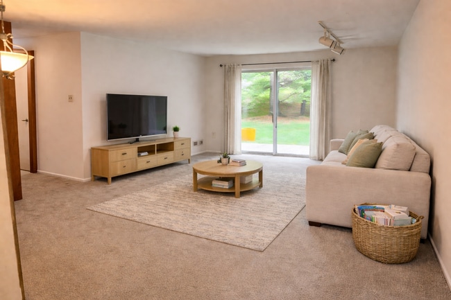 Photo - 177 Applegate Ln