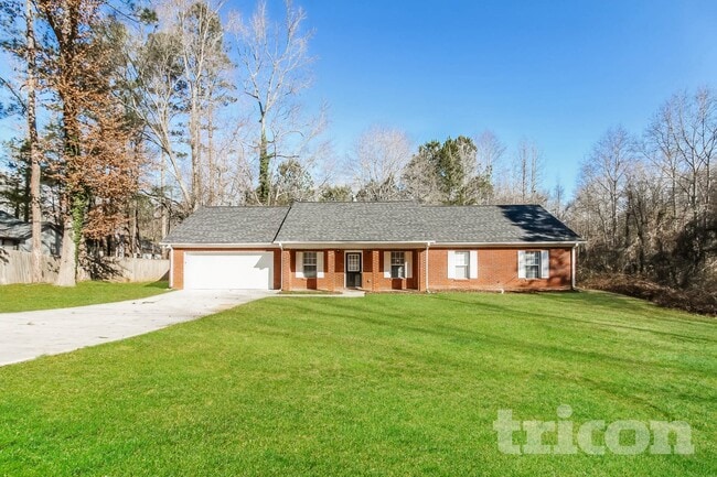 Building Photo - 896 Raintree Ct SE