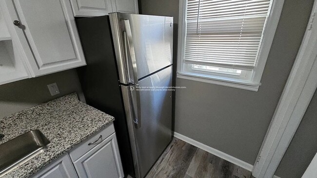 Photo - 711 E 33rd St