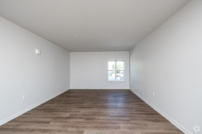 2BR, 1BA - 1,013SF - Living Room