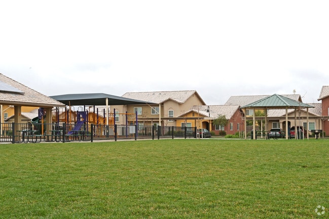 Photo - Parksdale Village II