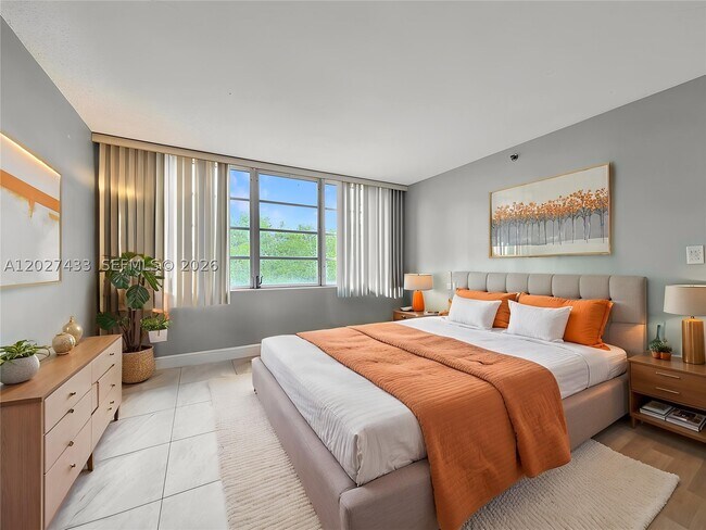 Photo - 3300 W Rolling Hills Cir Unit 509