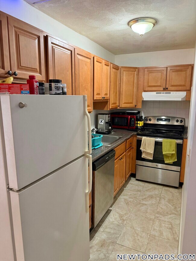 Photo - 175 Adams St Unidad 45
