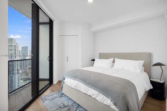 Photo - 398 NE 5th St Unit 1614