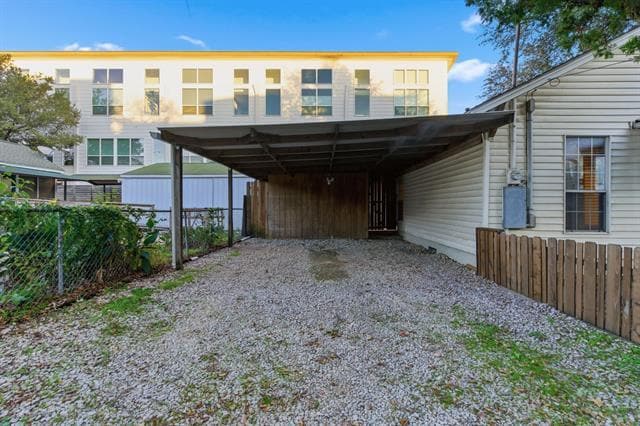 Photo - 1430 Hubert St