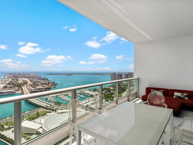 Building Photo - 900 Biscayne Blvd Unit 5507 Rental